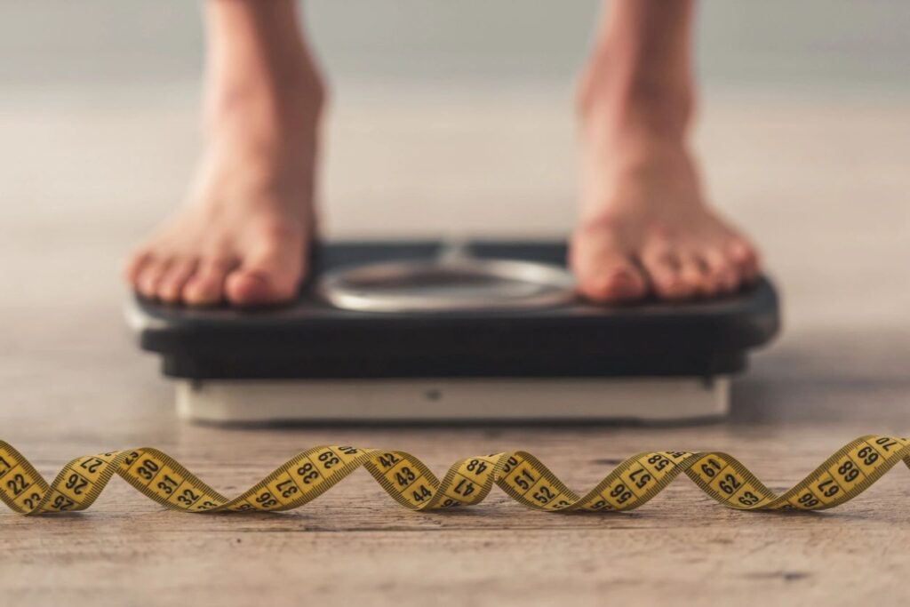 Losing Weight the Right Way: Common Mistakes to Avoid and Tips for Success
